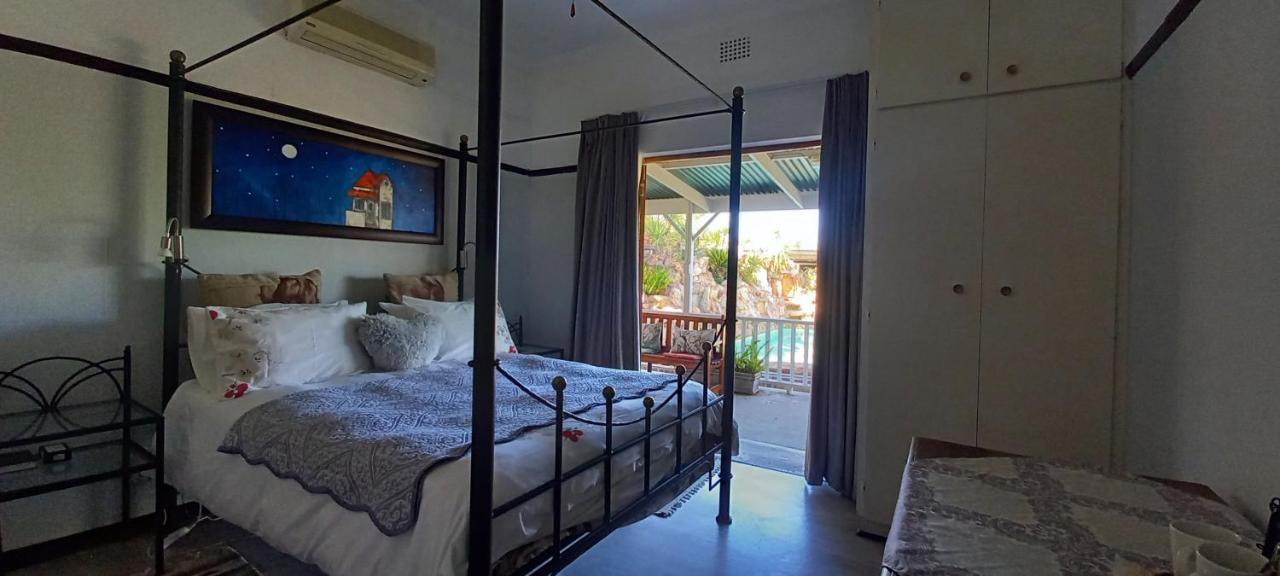Beit Shalom Before Known As Best Little Guesthouse Oudtshoorn Eksteriør bilde