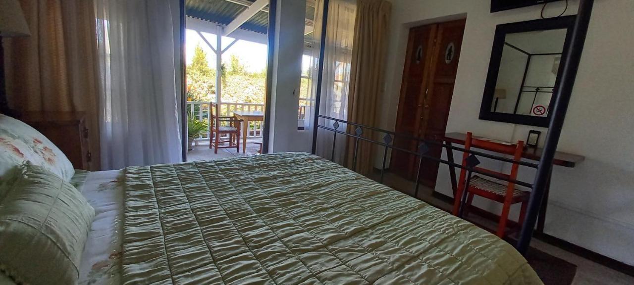 Beit Shalom Before Known As Best Little Guesthouse Oudtshoorn Eksteriør bilde