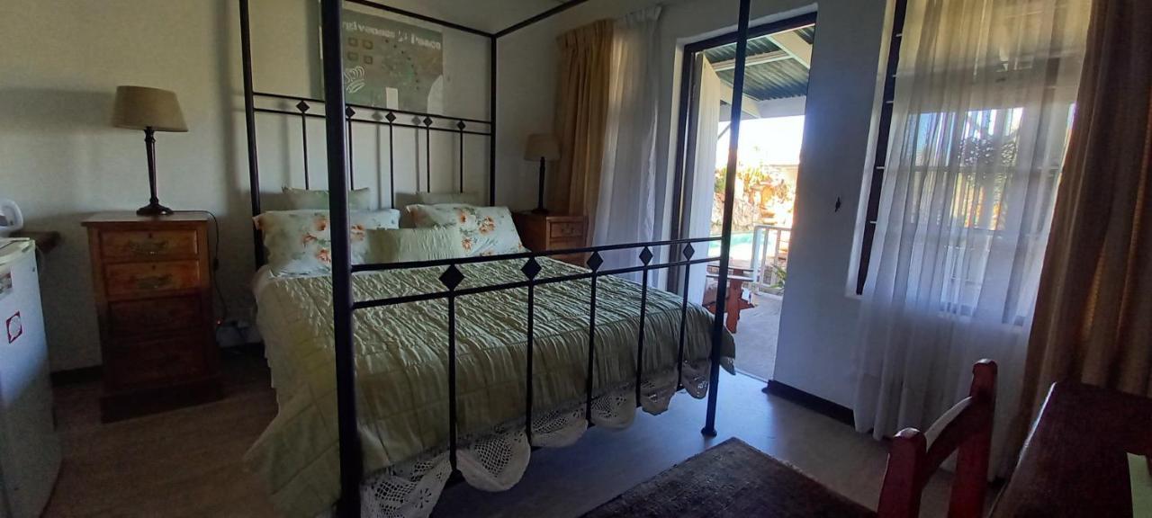 Beit Shalom Before Known As Best Little Guesthouse Oudtshoorn Eksteriør bilde